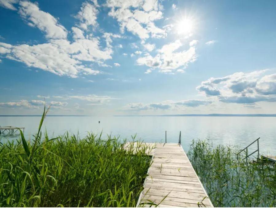 Green Lake House - Private Beach At Balaton Balatonakarattya Exterior foto