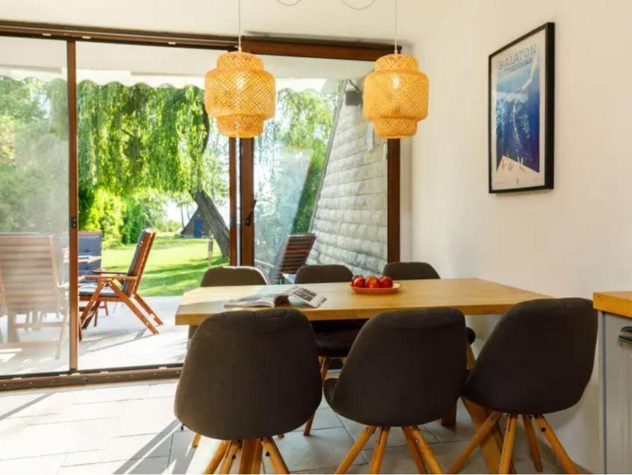 Green Lake House - Private Beach At Balaton Balatonakarattya Exterior foto